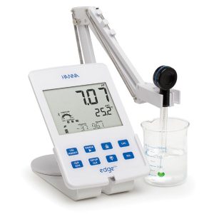 pH meter แบบตั้งโต๊ะ รุ่น hi2202